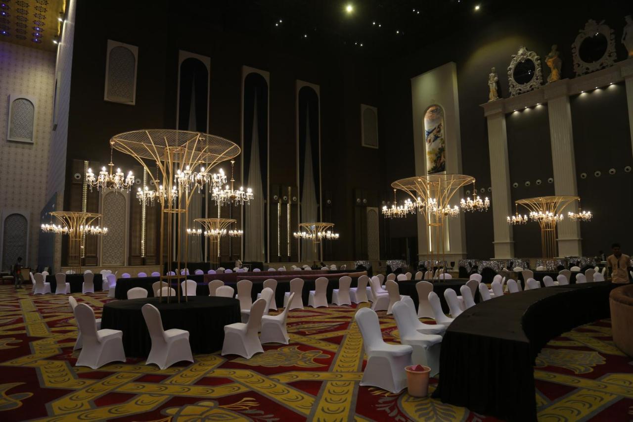 Hukam'S Lalit Mahal - Hotel Convention Club Rāipur Eksteriør bilde
